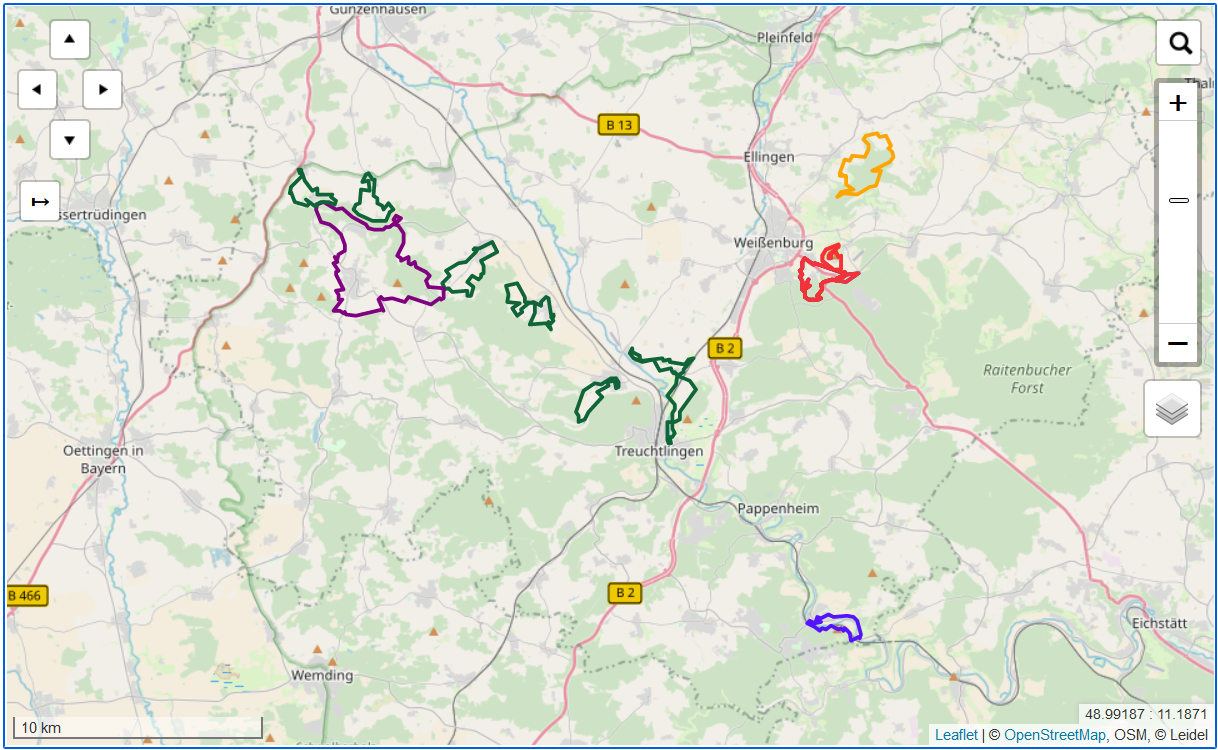 Karte mit verschiedenen Wanderwegen